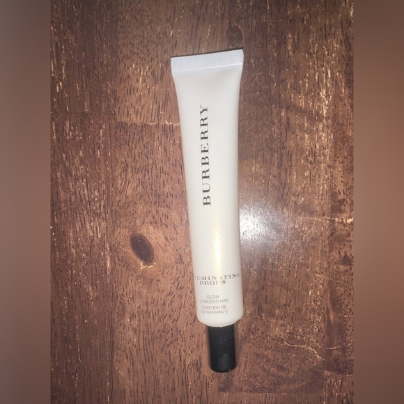 NEW BURBERRY Illuminating Drops Glow Concentrate - Picture 6 of 10